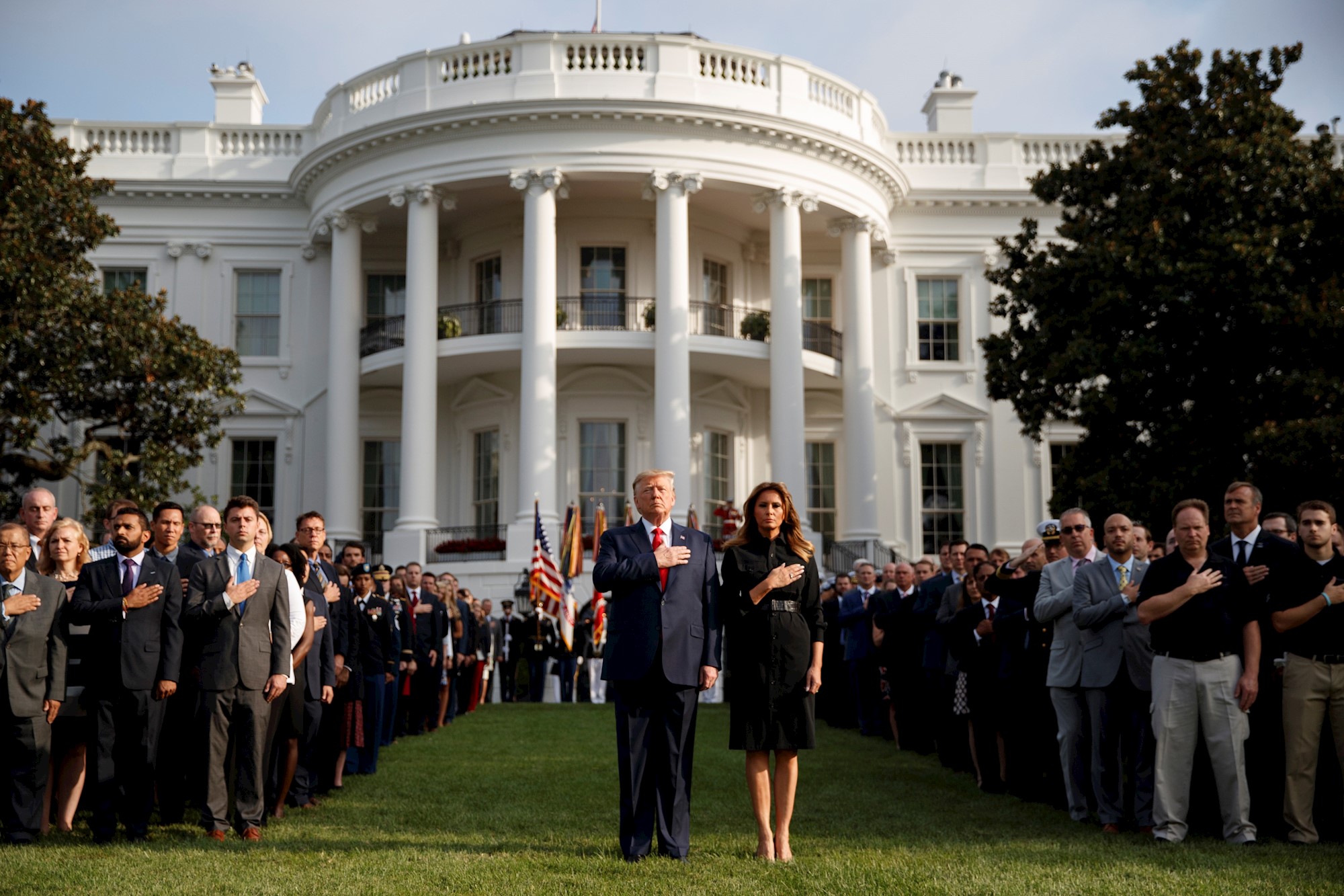 El momento de silencio de la Casa Blanca por el 18° aniversario de los ataques del 11-S (fotos)