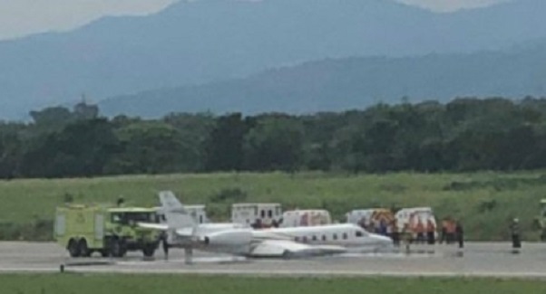 Un avión aterrizó de emergencia en el Aeropuerto de Valencia (FOTOS)