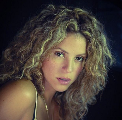 LA FOTO del descuido de Shakira que enseña lo que llevaba debajo de la falda