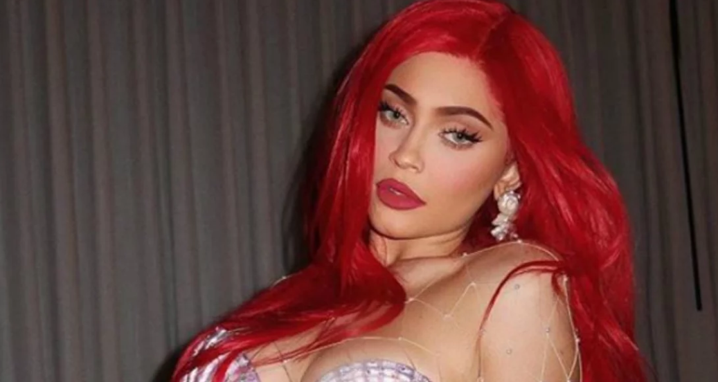 Kylie Jenner se transforma en la sirenita y colapsa las redes con sus provocativas curvas (Fotos de infarto)