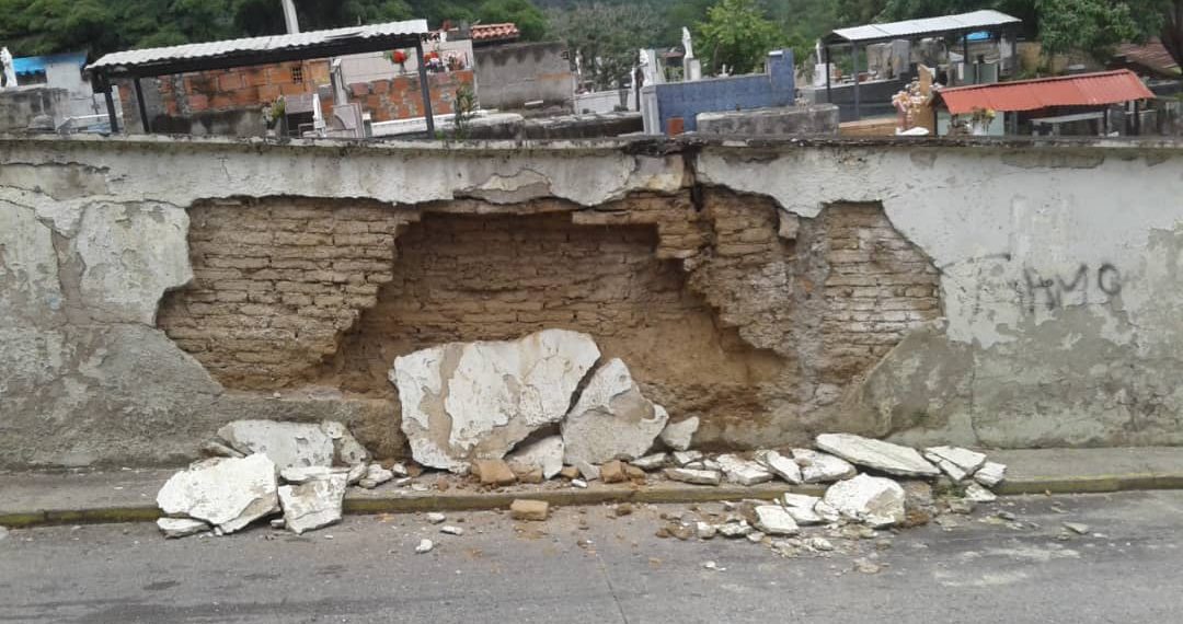 En el cementerio de Paracotos entierran a los muertos donde mejor les parece