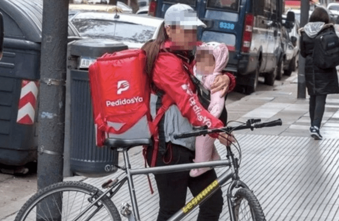 La historia de la migrante venezolana que se hizo viral por una foto en Argentina