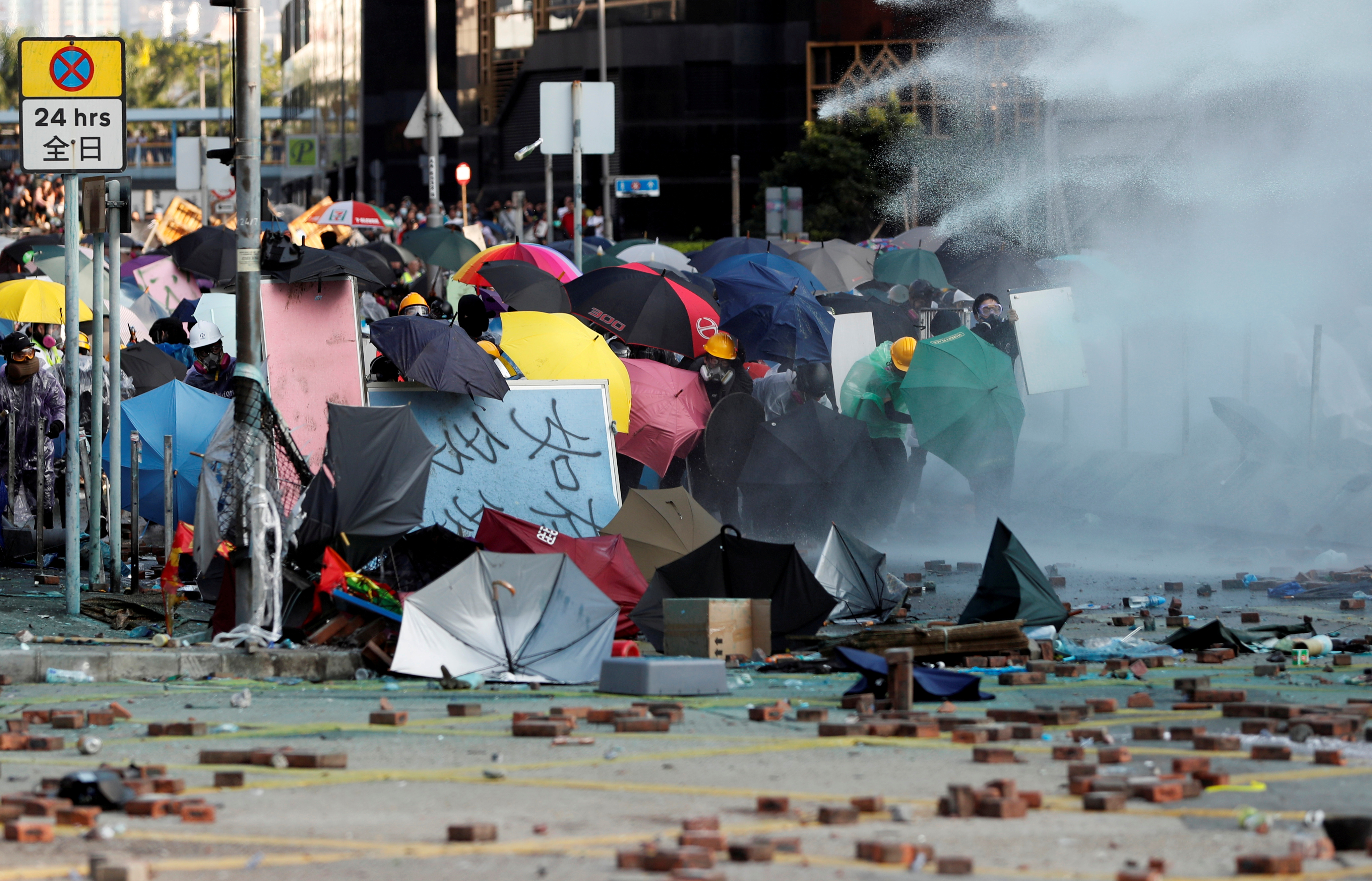 Ministerio de Defensa chino: Hay que restablecer el orden en Hong Kong