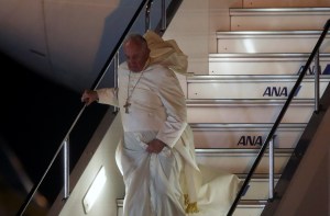 El papa Francisco aterrizó en Japón en la segunda etapa de su gira asiática