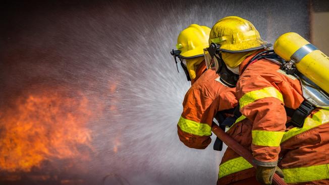 Bomberos: 1 muerto tras incendio residencial en Tampa