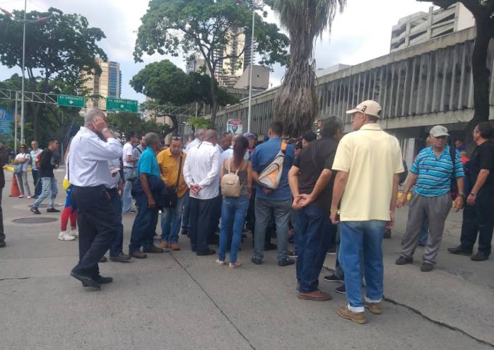 Trabajadores de Cantv exigen reivindicaciones salariales este #14Nov