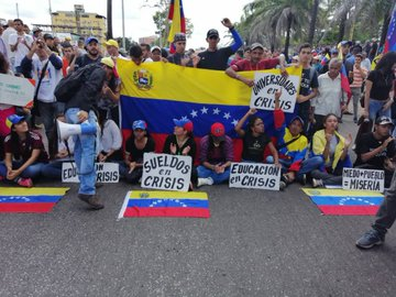 En Monagas, los estudiantes tomaron las calles #21Nov (FOTOS)