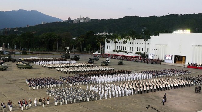 Dura crítica contra los cadetes de la FFAA y su cruce con universitarios: “Los usaron como escudos humanos”