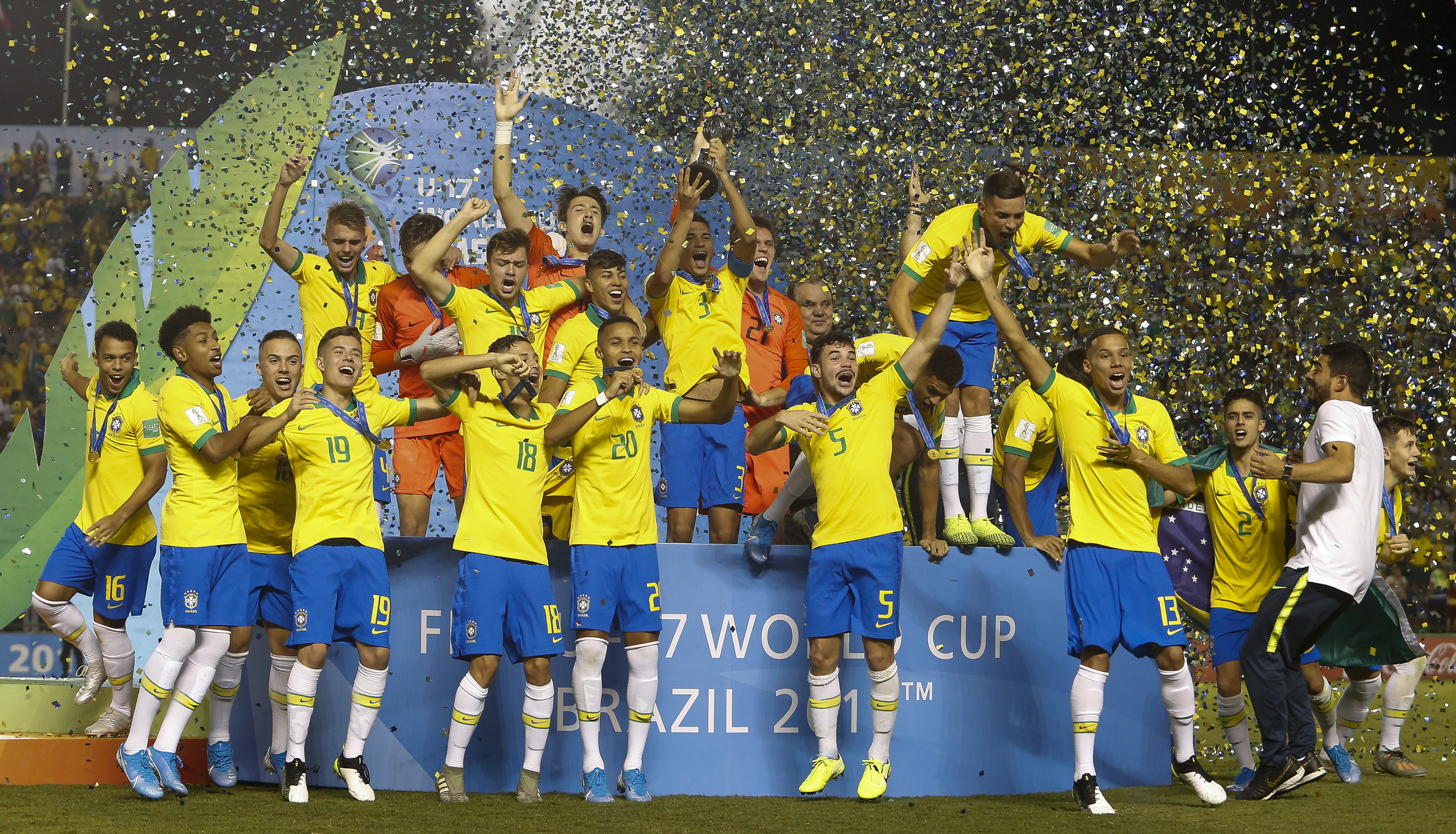 Un gol en el descuento le da el Mundial Sub-17 a Brasil contra México