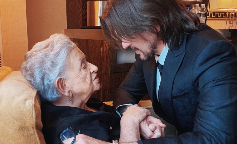 ¡Para llorar! El conmovedor video de Juanes y su madre celebrando Navidad