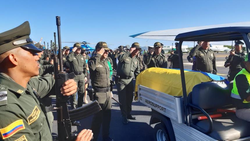 Un venezolano se negó a ser requisado y asesinó a un policía en Colombia (Video)