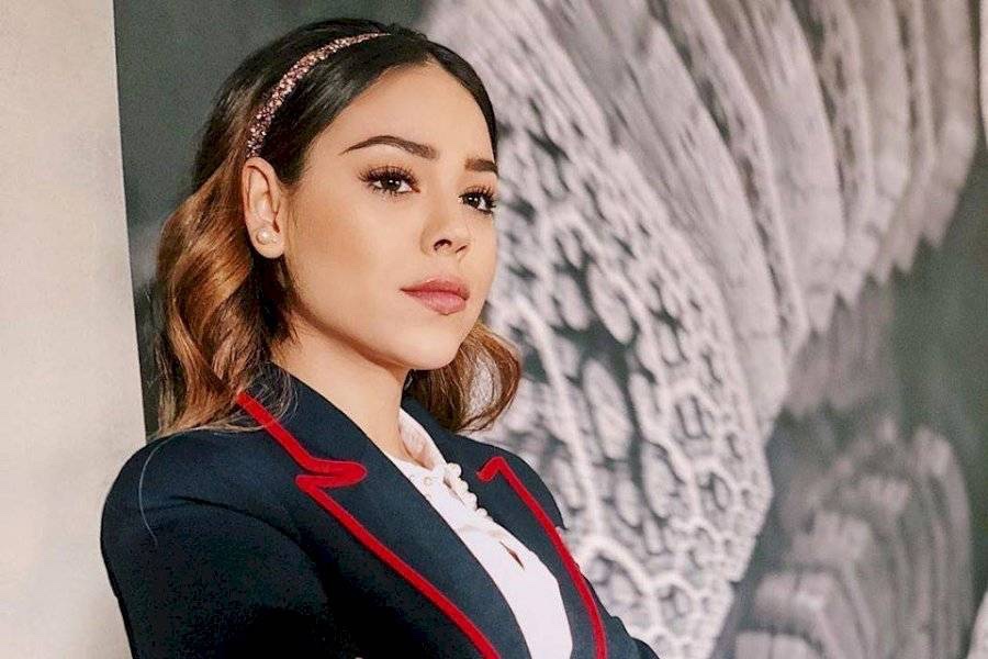 “Qué rico bizcocho”: Danna Paola causa furor por foto en traje de baño con íntimo detalle