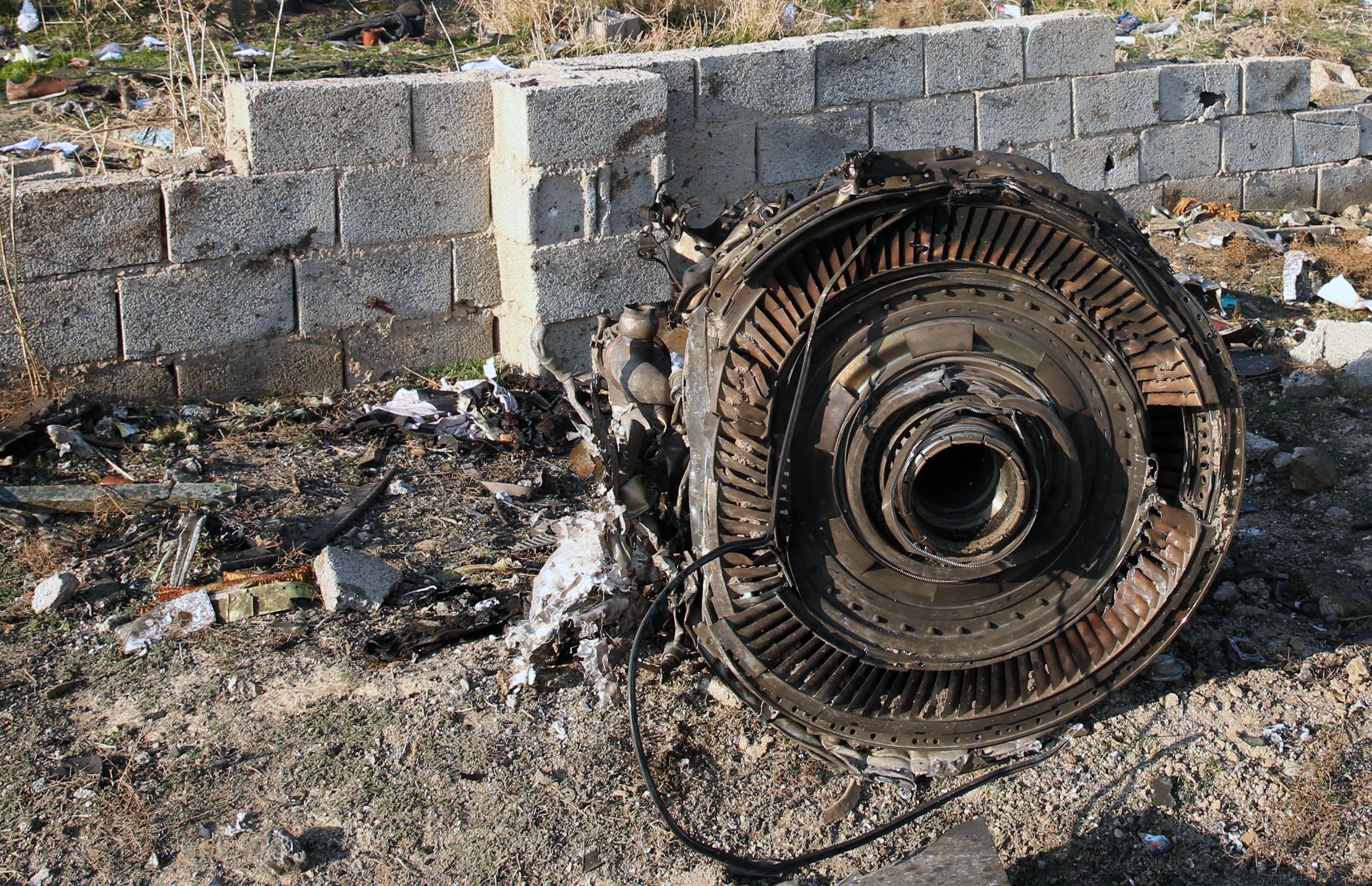 Irán descarta entregar las cajas negras de avión accidentado a EEUU