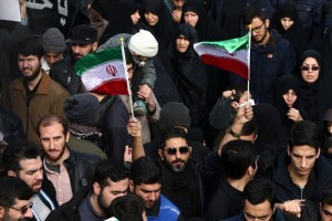 El conflicto entre EEUU e Irán arrastra a Europa y dispara el petróleo