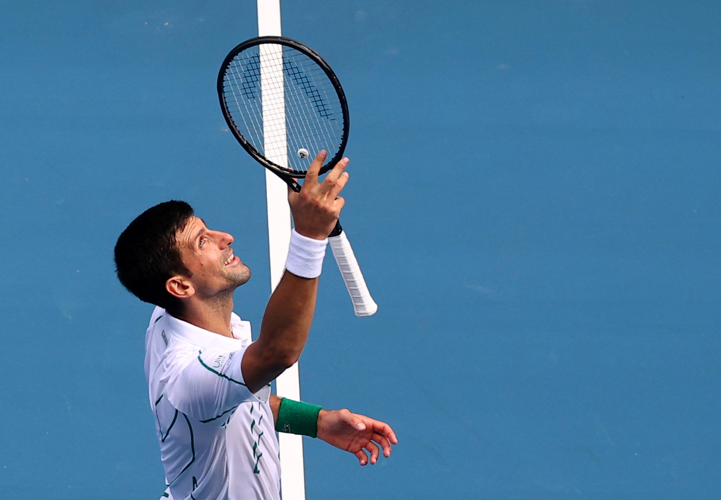 Djokovic y Federer se meten en cuartos de final en Abierto de Australia