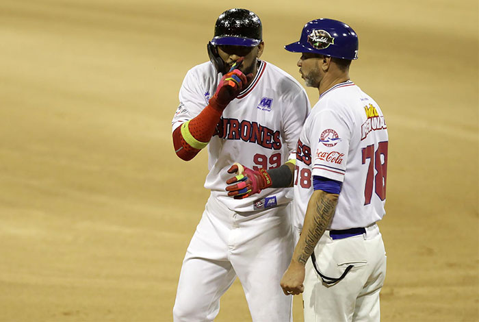 Tiburones, Magallanes y Águilas pican adelante en los playoffs: Resultados de la Lvbp del #3Ene