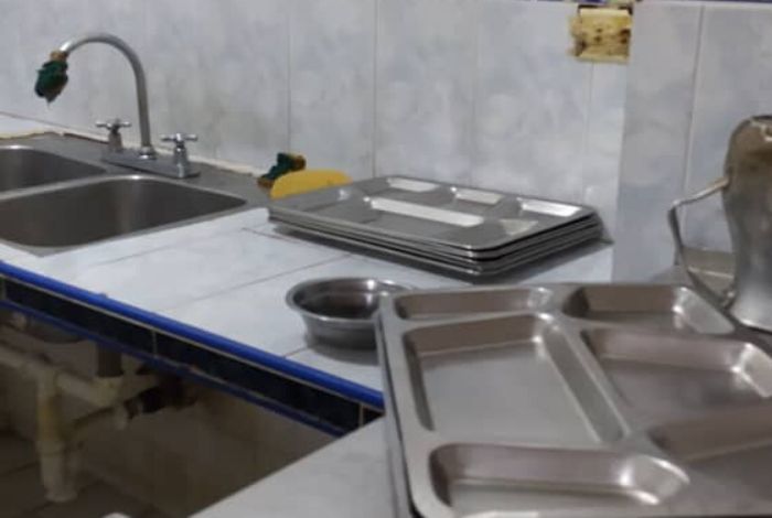 Pacientes del Ivss de Barquisimeto están pasando hambre (fotos)