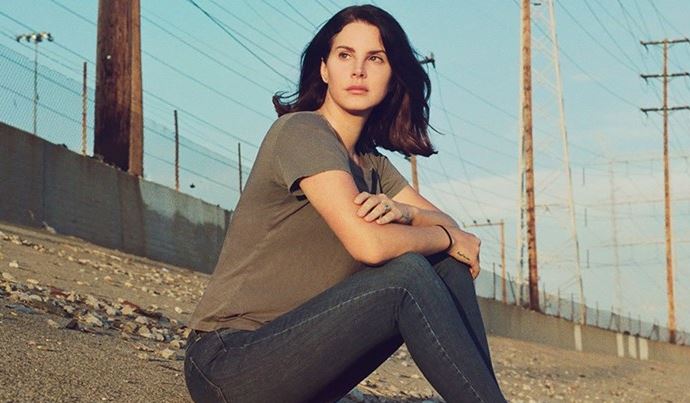 Lana del Rey canceló su gira en Europa al “perder completamente la voz”