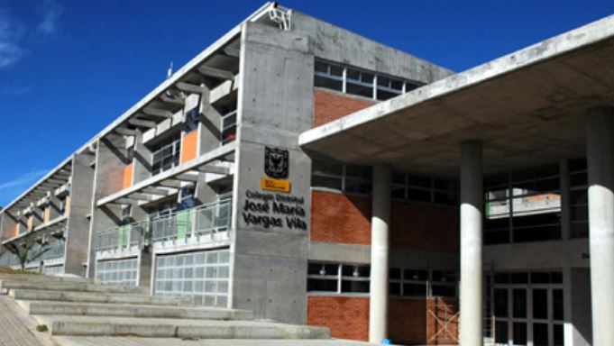 Adolescente fue golpeada hasta quedar inconsciente por sus compañeros de clases