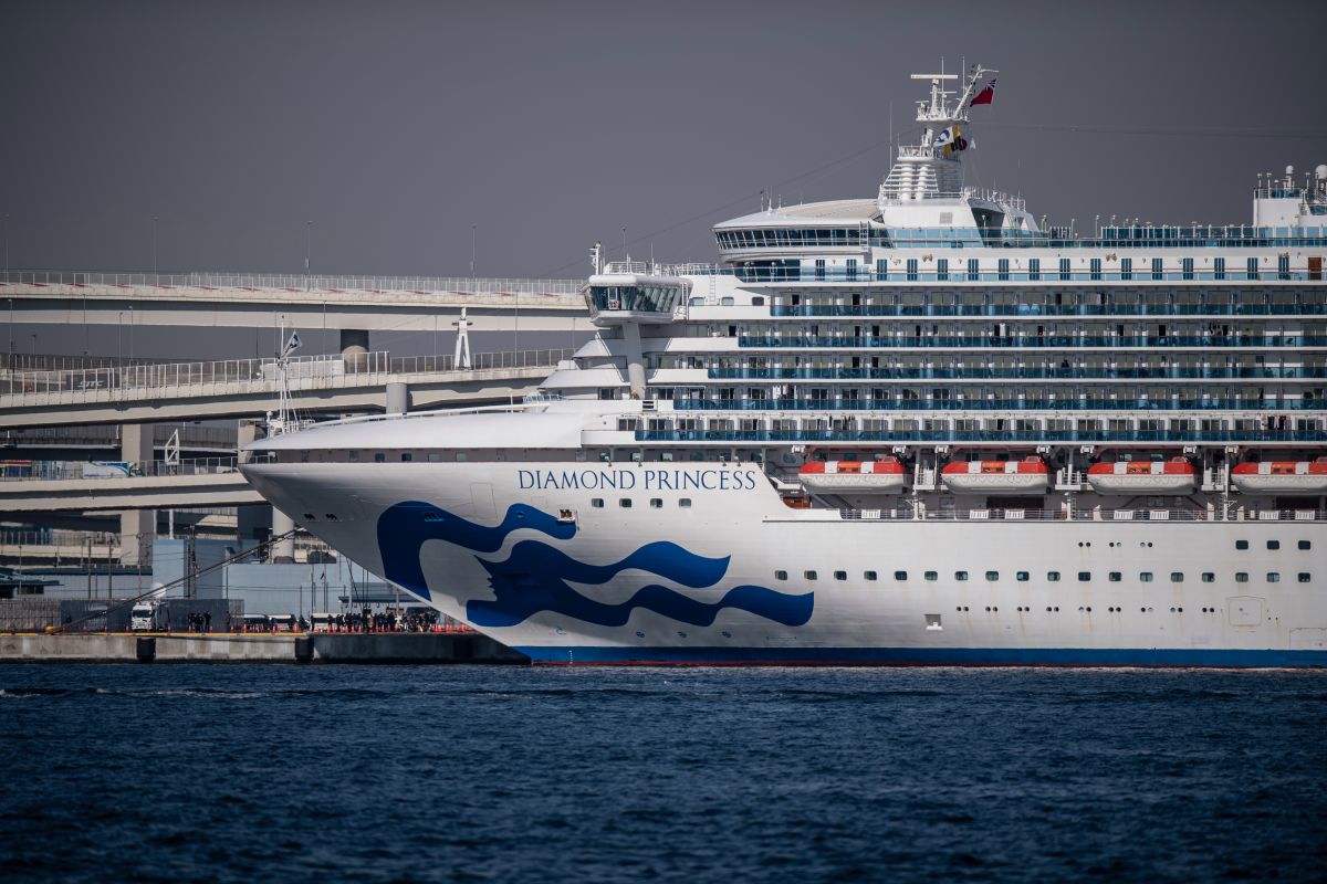 Al menos 24 estadounidenses infectados con coronavirus en el crucero Diamond Princess