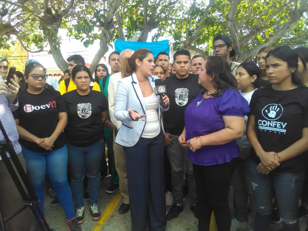 Jóvenes del CDU marcharon en respaldo de la autonomía de la Universidad del Zulia