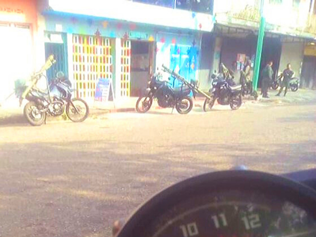 En Táchira, la GNB traslada lanzacohetes rusos en motos (FOTO)