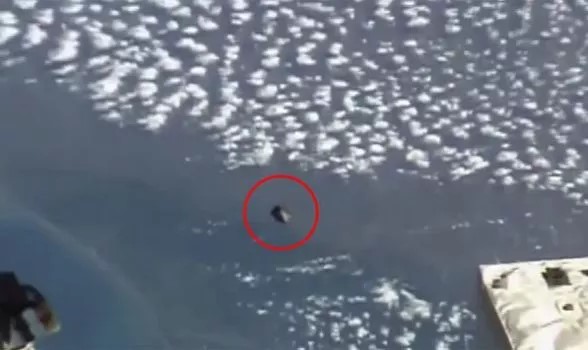 Un video de la Nasa muestra un Ovni persiguiendo a la Estación Espacial Internacional