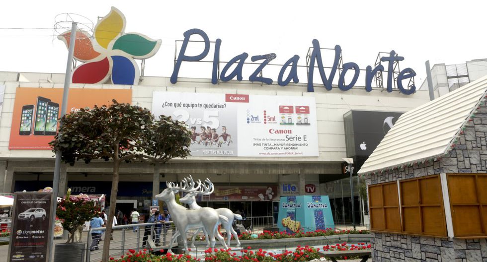 Detuvieron a dos sujetos tras un enfrentamiento entre bandas en centro comercial de Perú (Videos)