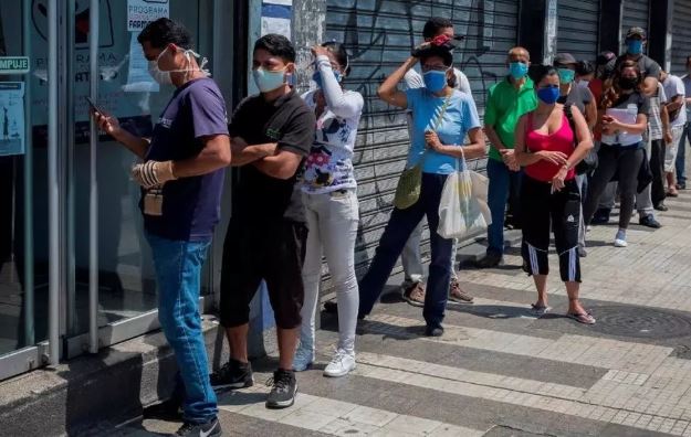 En Carabobo pasan una odisea para comprar comida en medio de la cuarentena (Video)