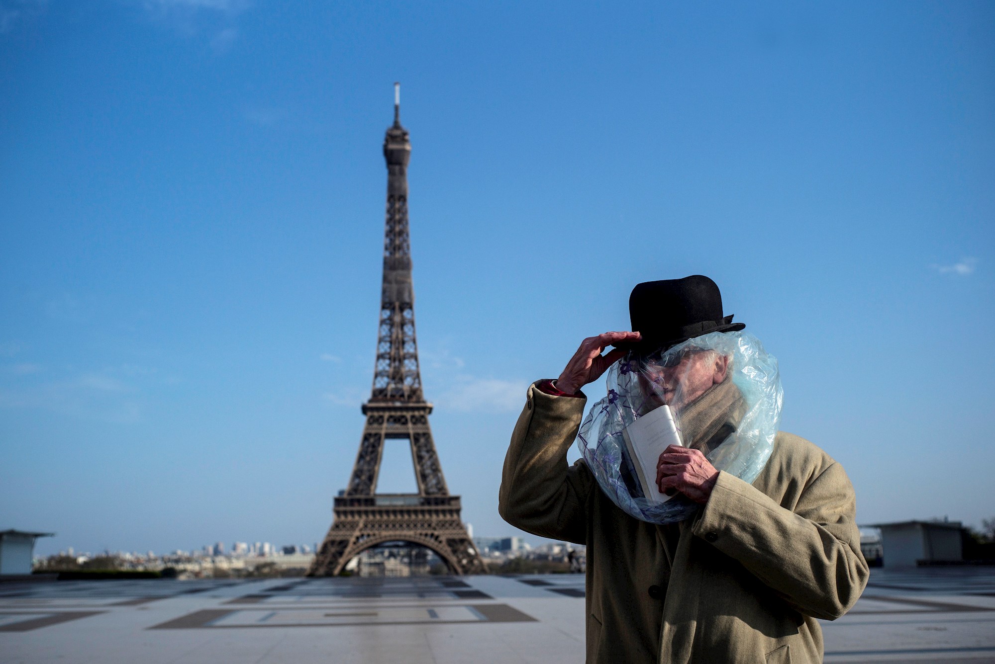 La Torre Eiffel rendirá homenaje a los héroes que luchan contra el Covid-19