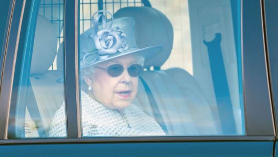 La reina Isabel II pospone sus compromisos por el coronavirus