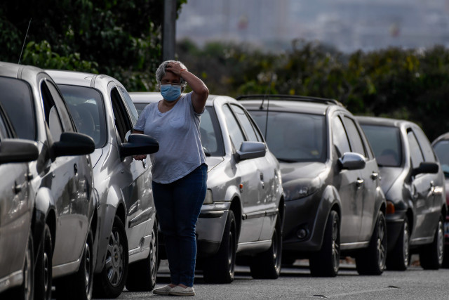 Treinta días más de cuarentena, un clavo extra en el ataúd de los venezolanos