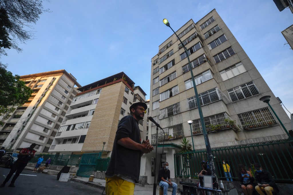 Serenatas en Caracas como “válvula” de escape en tiempos de cuarentena (Fotos)