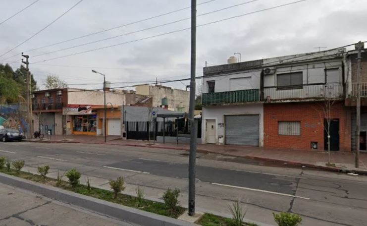 Fue asesinado a puñaladas por el novio de su madre al oponerse a su relación