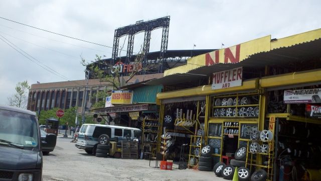 NY Mets lanzan plan de $1,2 millones para asistir a empleados y proveedores de su estadio en Queens