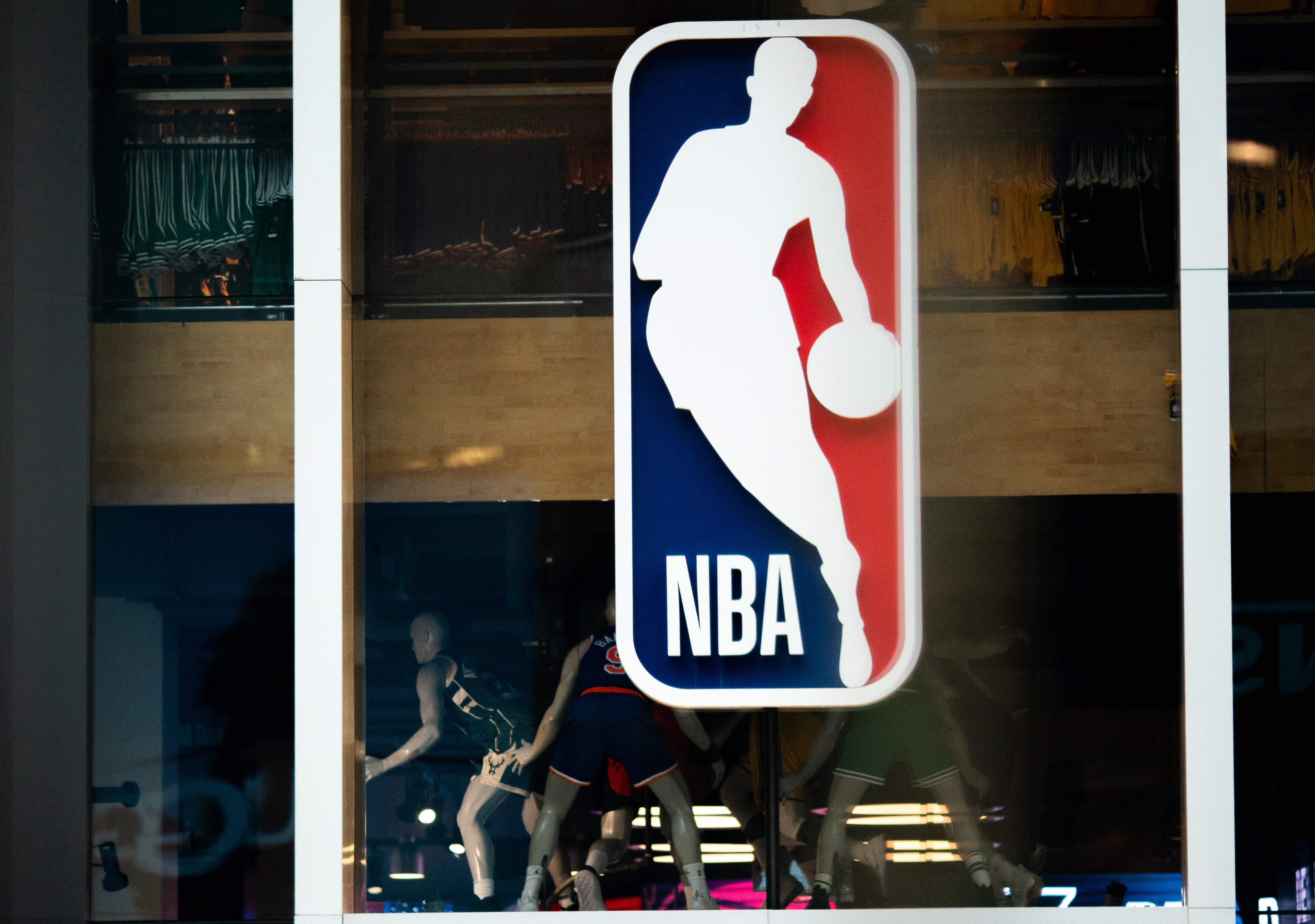 NBA reporta 16 casos positivos por coronavirus