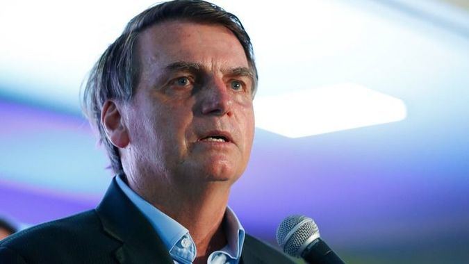 Bolsonaro sigue flexibilizando la ley sobre el uso de mascarillas