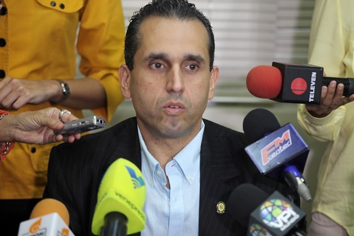 Diputado Maroun donó equipos de bioseguridad y alimentos al Colegio Médico de Monagas