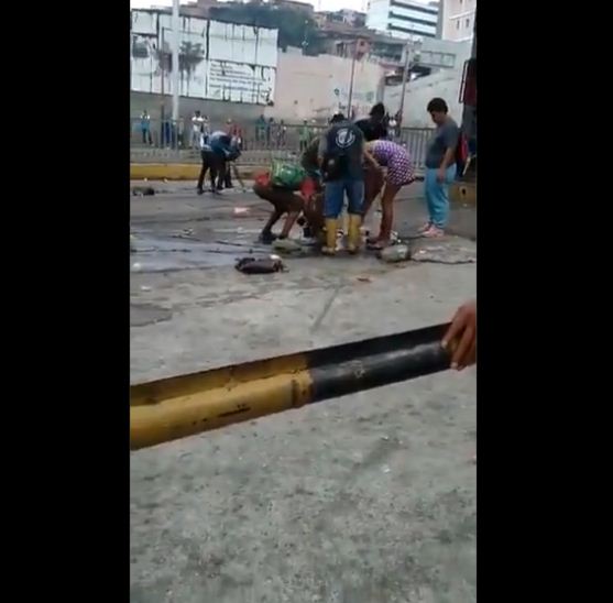 ¡Insólito! Intentan sacar gasolina en tanques en E/S del Cementerio que cerró hace cuatro años (VIDEO)