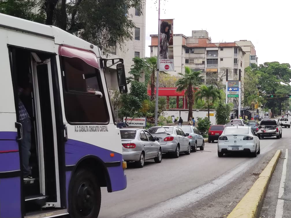 Pasaje dolarizado y suministro de gasolina sin racionamiento, algunas de las exigencias del sector transporte