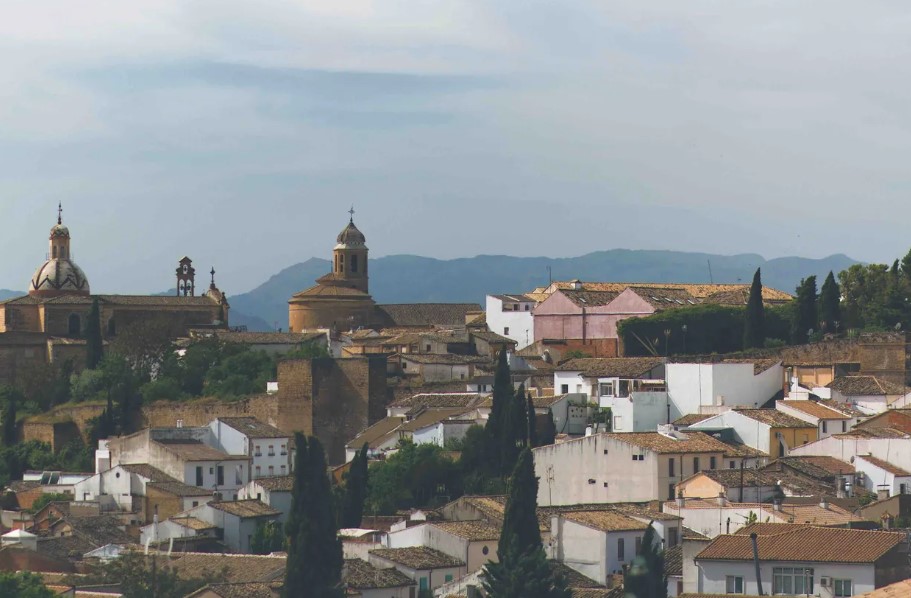 Un hombre mata a su mujer y a dos hijos menores y se suicida en España