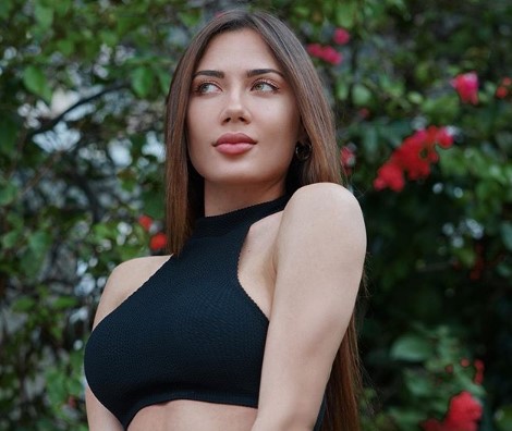 ¡DE INFARTO! El bailecito de Georgina Mazzeo con un micro bikini (+Video)