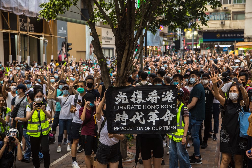 China advierte a Canadá que puede responder a sus sanciones por ley sobre Hong Kong