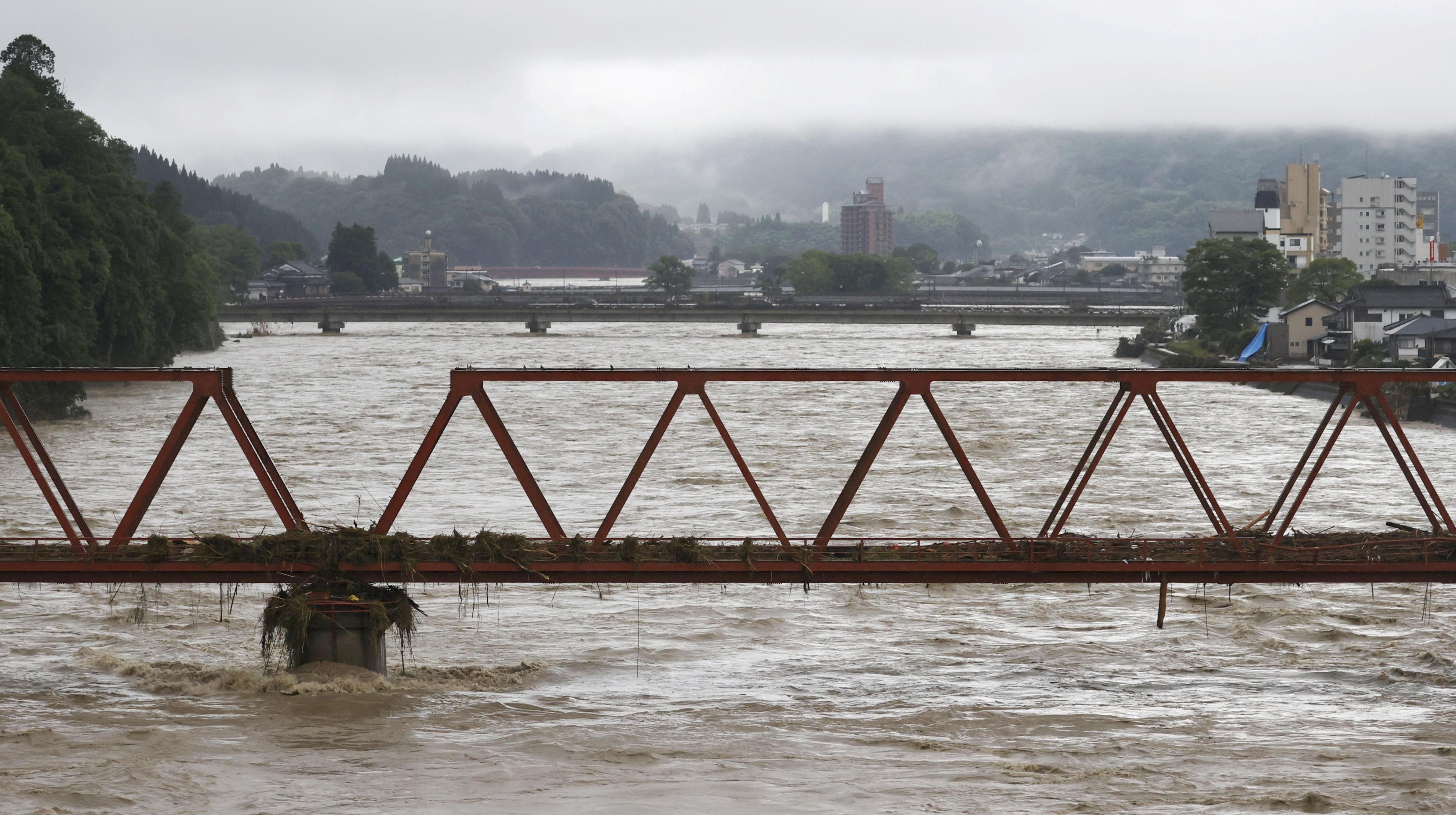 La ciudad china de Wuhan eleva su nivel de alerta por las inundaciones