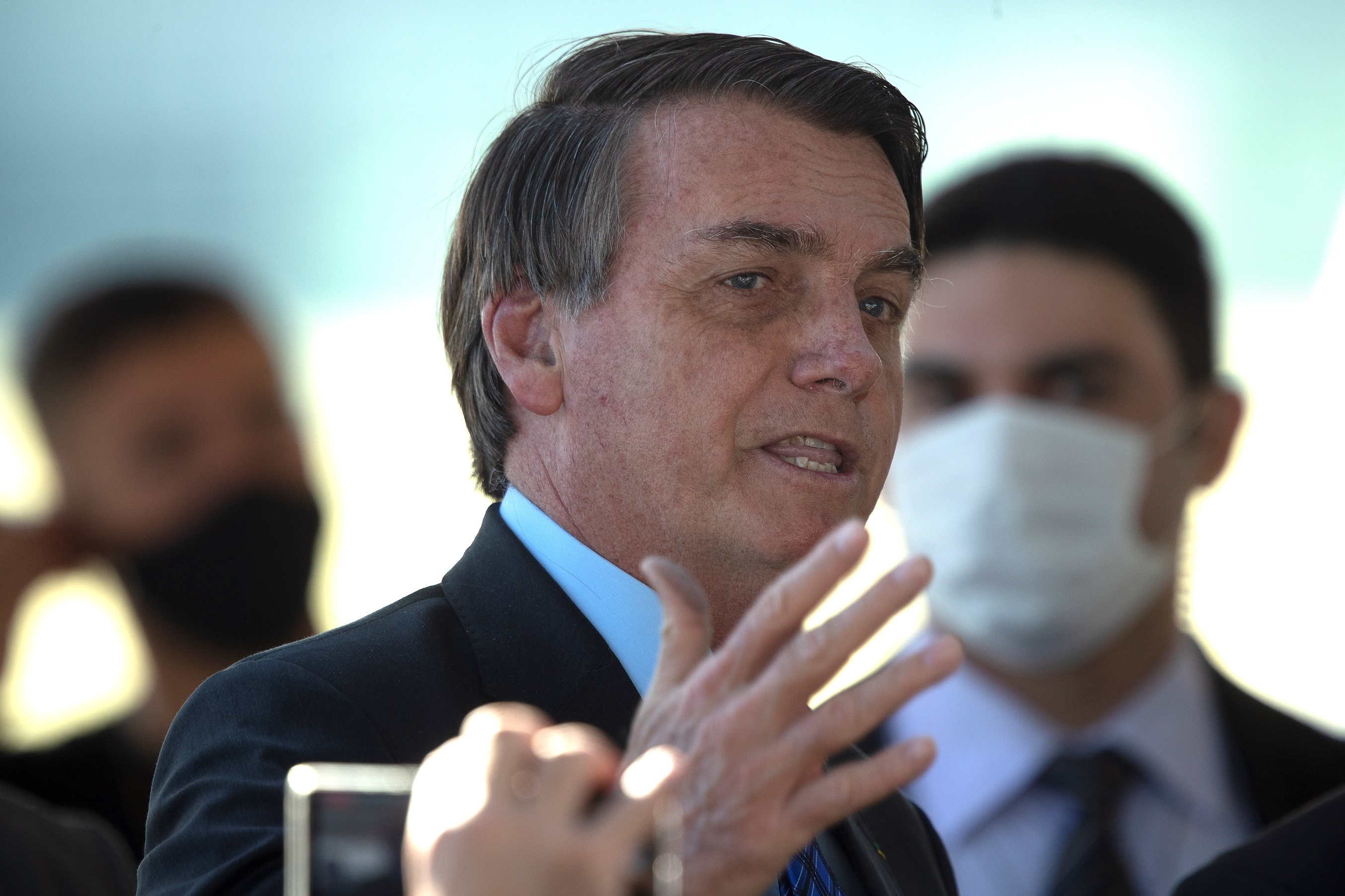 Bolsonaro lamenta la “desastrosa y gratuita” amenaza de Biden a Brasil
