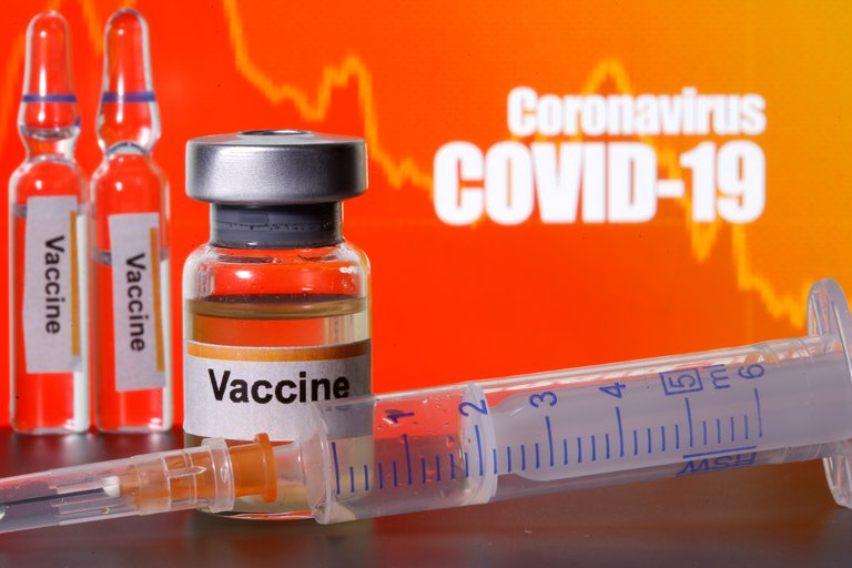 Más de 150 naciones se suman a plan mundial de vacunas Covid-19; EEUU y China se excluyen