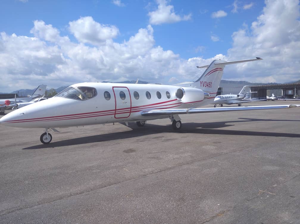 Privan de libertad a cuatro pilotos venezolanos por vender vuelos al exterior