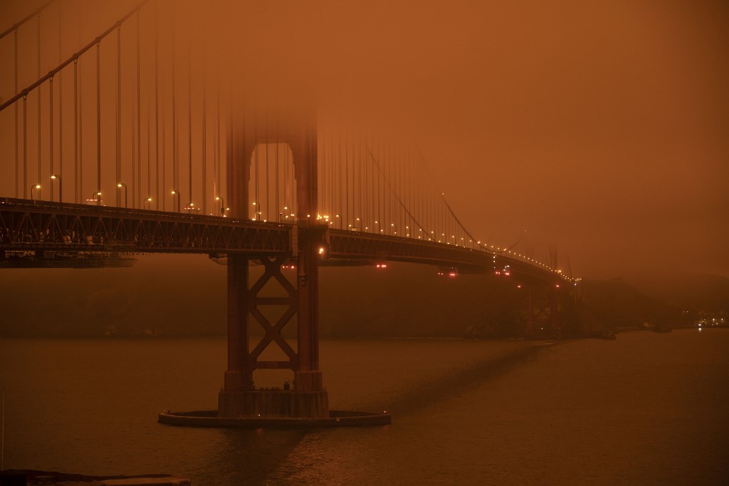 California amaneció con un cielo naranja “apocalíptico” por los  incendios (VIDEO)