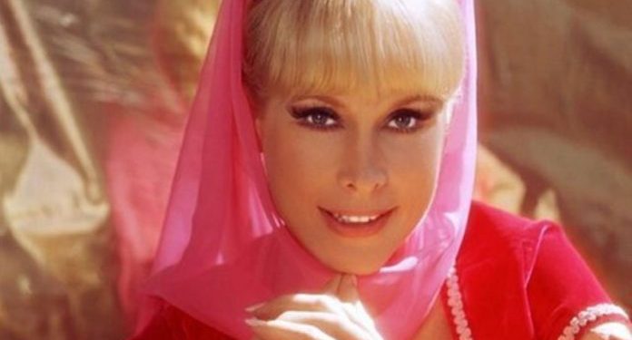 Te sorprenderás al ver cómo luce Barbara Eden, protagonista de “Mi bella genio”, a sus 89 años