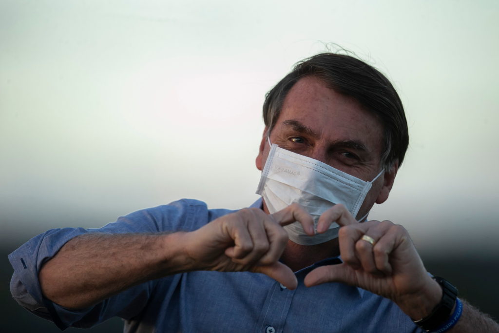 Jair Bolsonaro compartió una foto para volver a comparar a la Argentina con Venezuela y Cuba